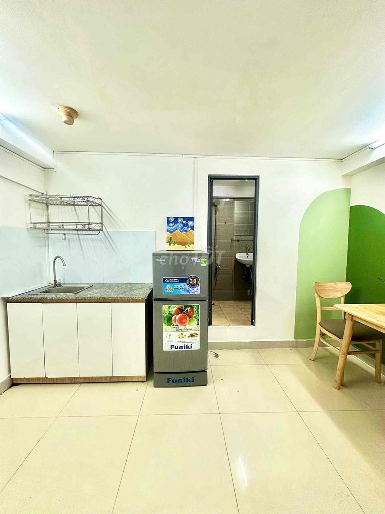 A wide, wide kitchen bedroom near ueh and encyclopedia