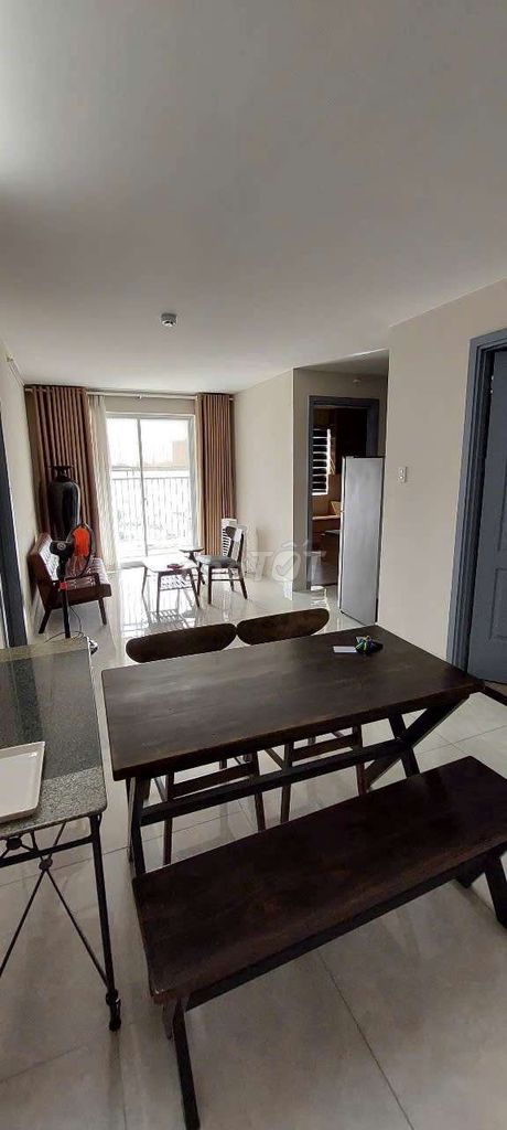Three bedrooms, two toilets, a full interior of the second district, cheap, swimming pool.