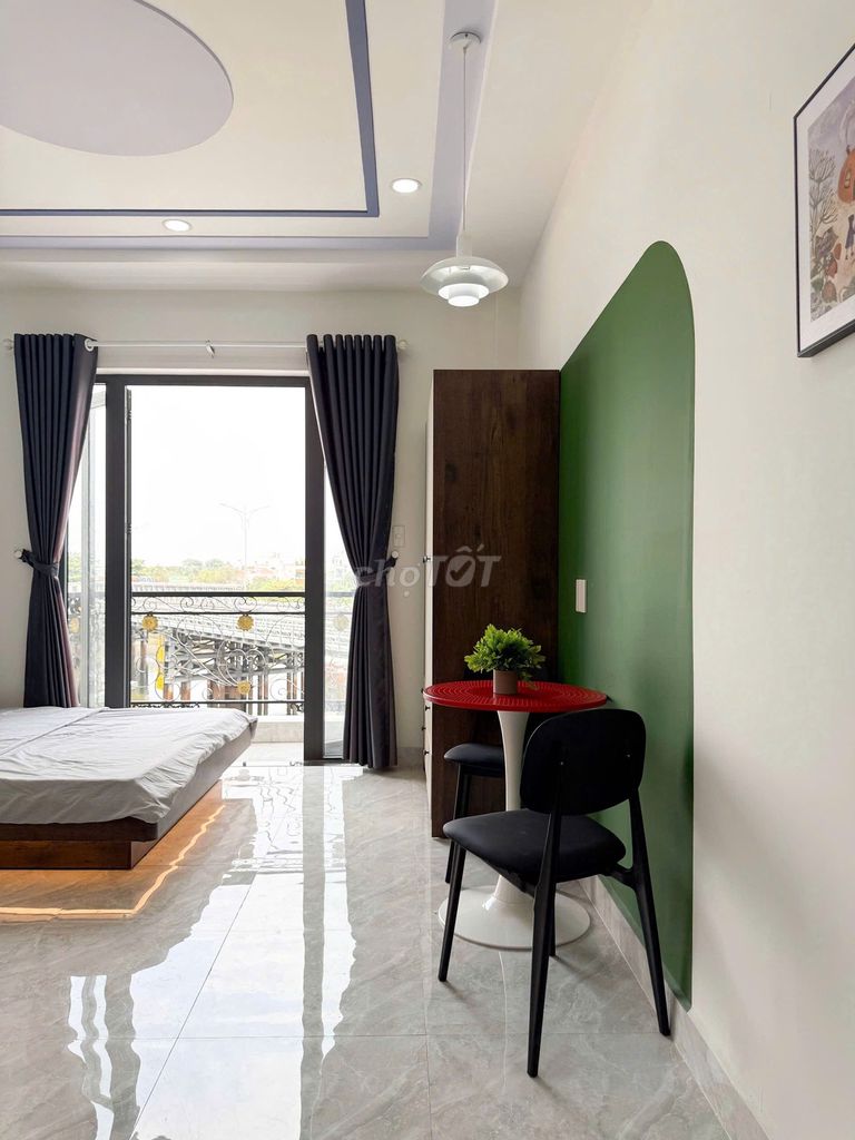 The cool, fresh-and-salt balcony studio -- close to art art pvt