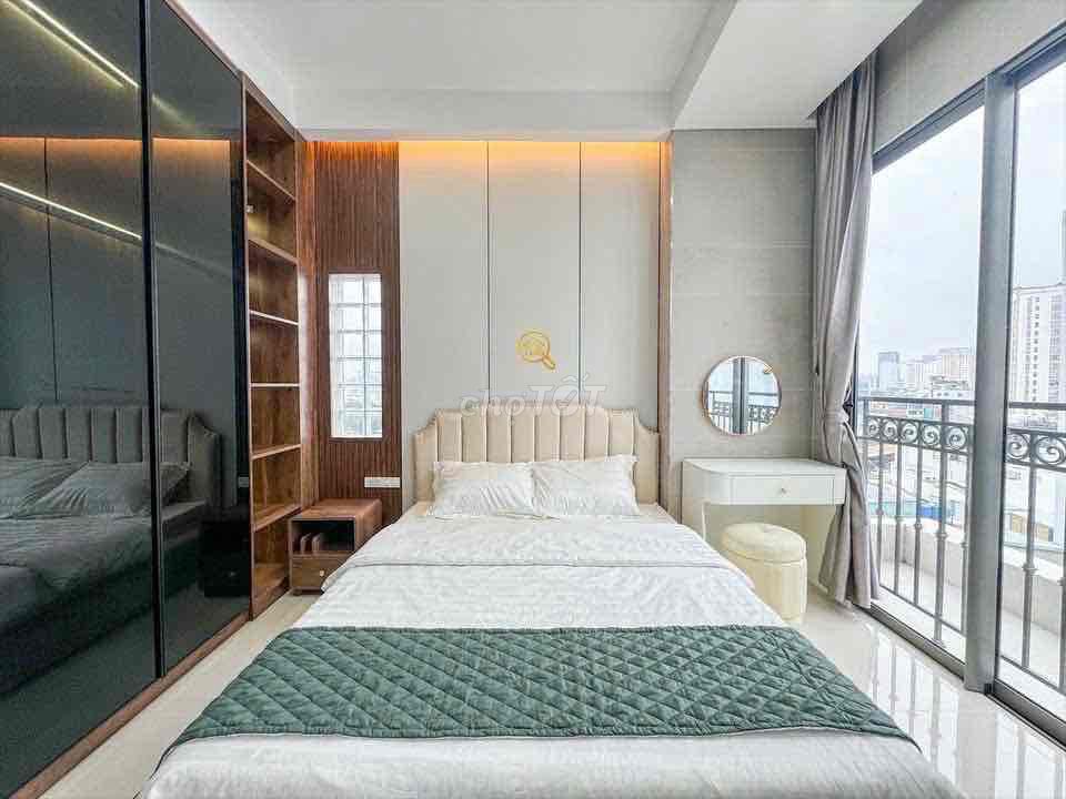 Rent the apartment. A perfect balcony. Right next to the tdtu rmit.