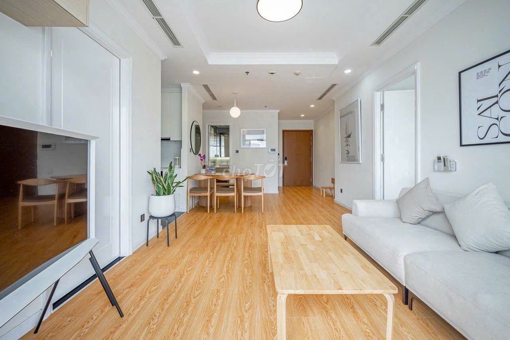 Hire three beautiful interior rooms.