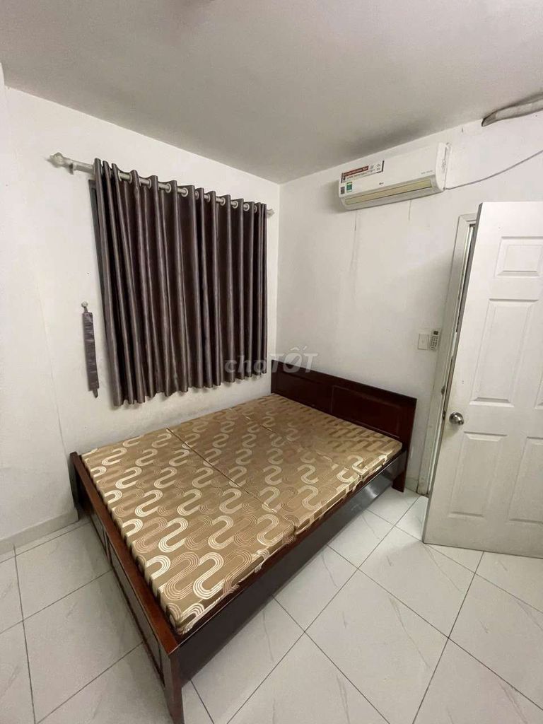 Rent Sen Hong's apartment, block C, 6.5 million/2 bedrooms, 2 toilets per52 meters full of furniture