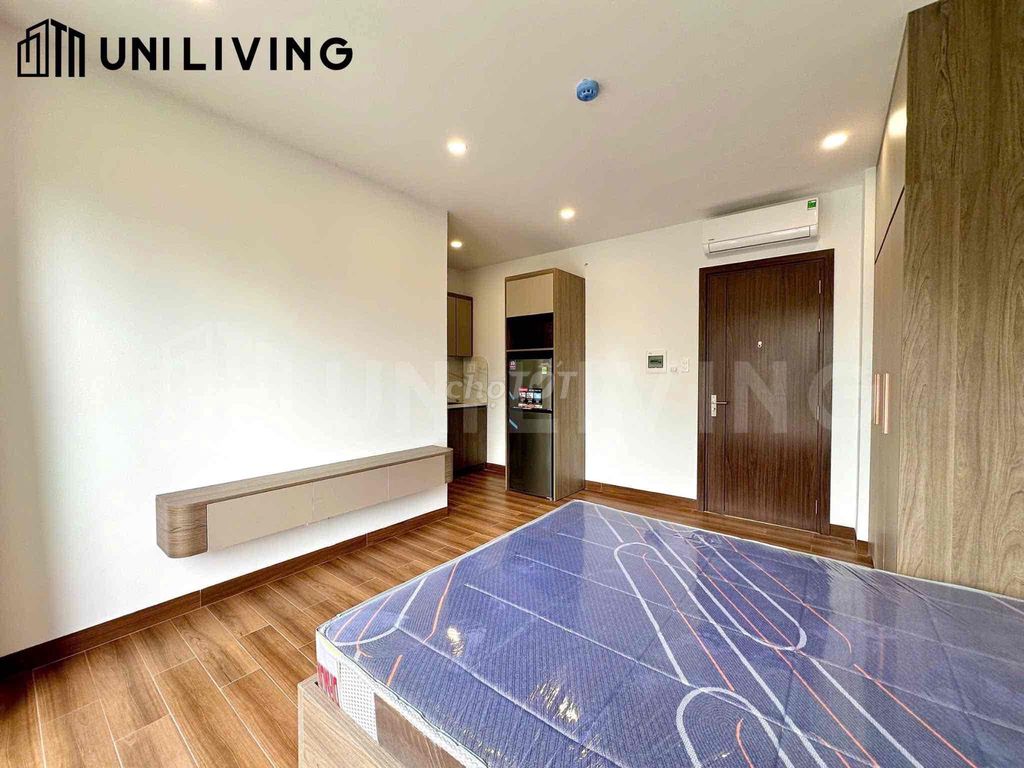 District 2 Tạ Hiện-1-0 for renting a balcony service apartment, full interior.