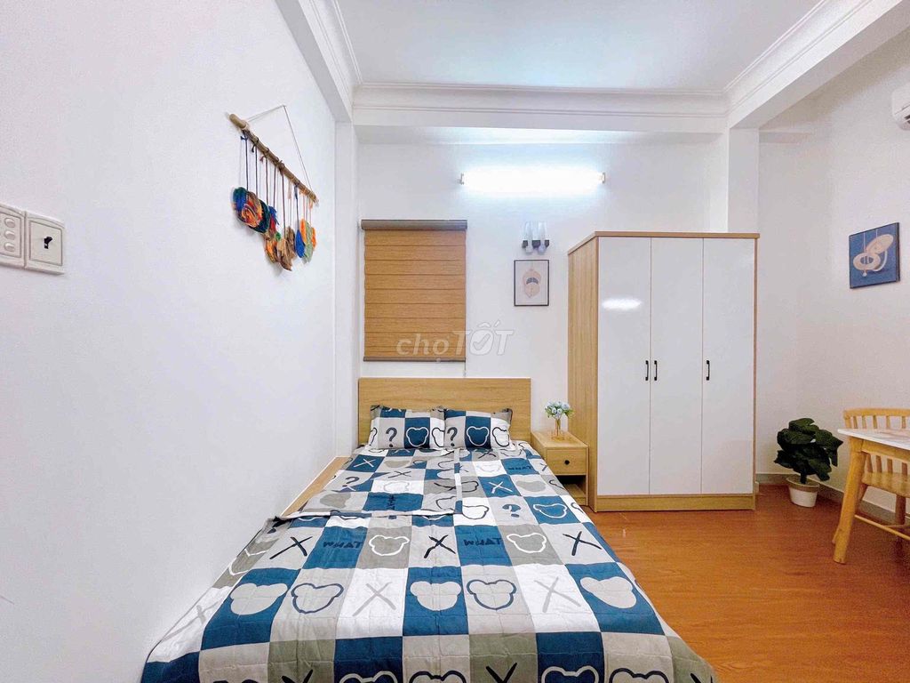 The full studio room is available - near the shower - 11th District, University vhu