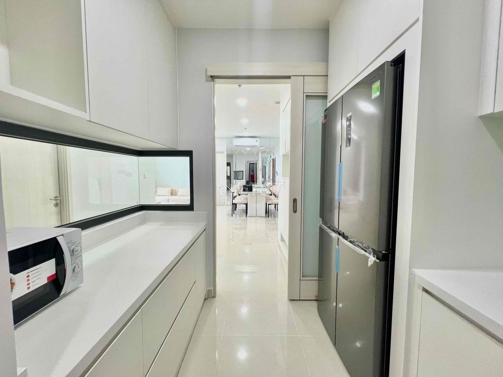 Renting 3 new high-end furniture rooms 100%.