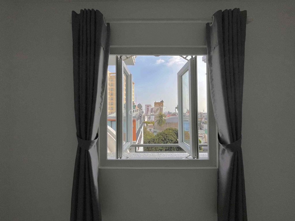 Rent the apartment. A full-size kitchen room. Secure the elevators at the mound.