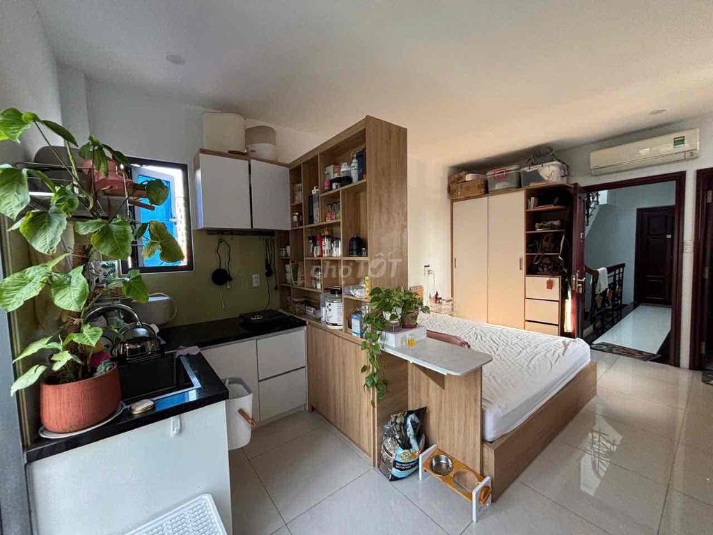 We'll have the room full comfort at Lê Văn Sỹ District 3.