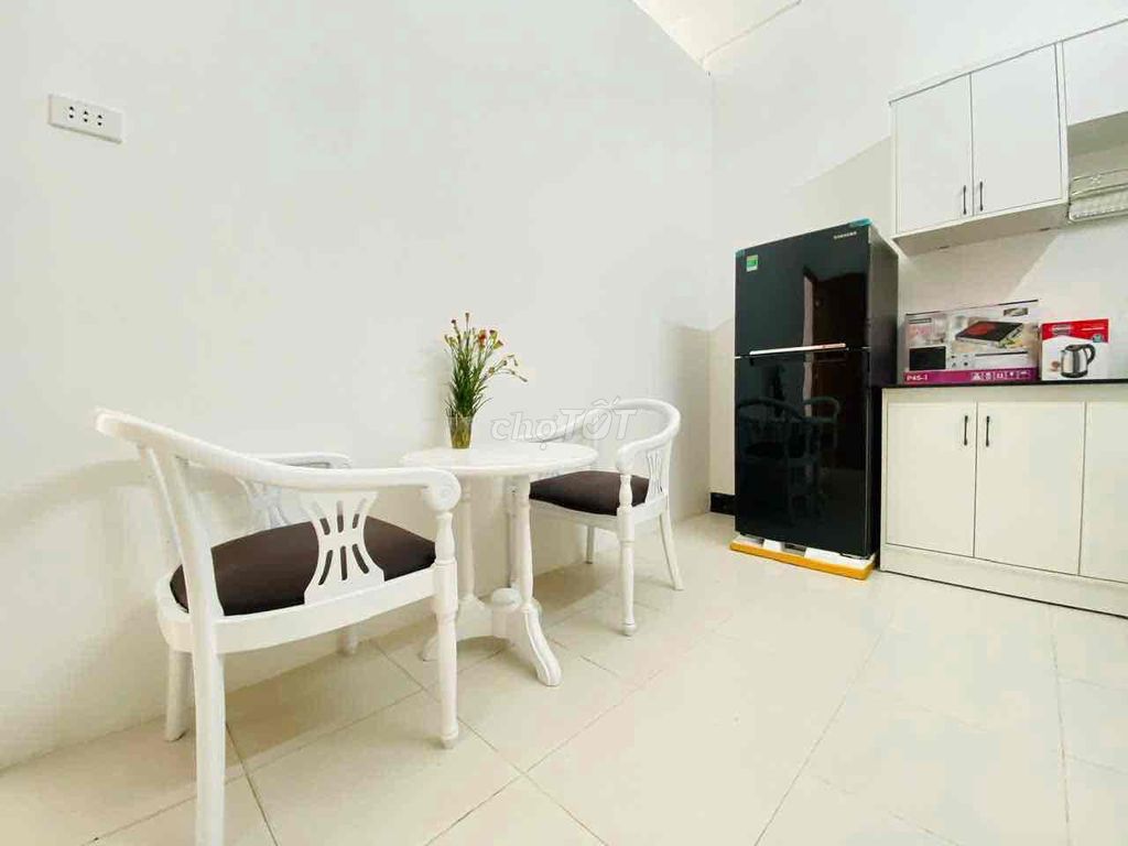 Rent a clear, wide-open kitchen bedroom in Võ Văn Kiệt District 1.