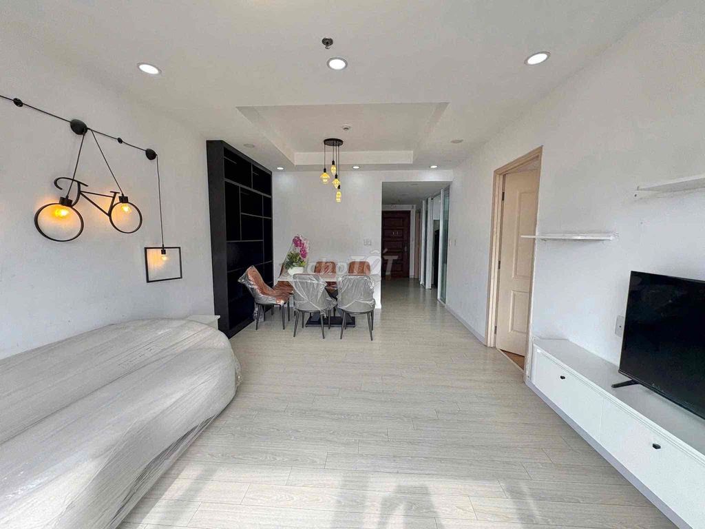 Dragon Hill 1, 3 bedrooms 13 million enough furniture