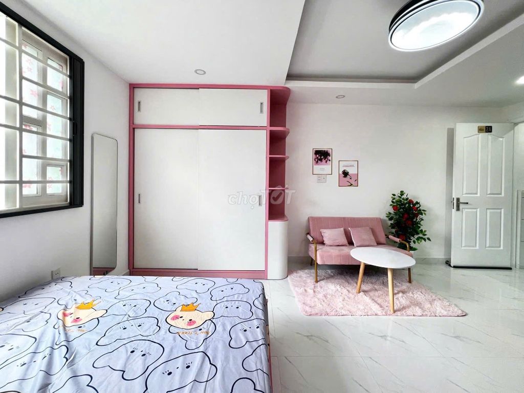 The personal, cool washing studio at cmt8, Ottel Tower District 3.