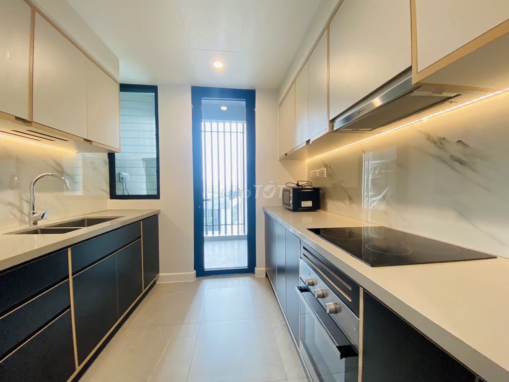The cargo basket for the Zenity district. One price for 41 million.