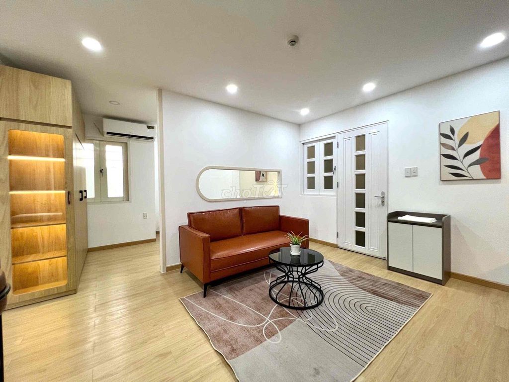 Rent a bedroom with its own living room - cut out the Lê Văn Sỹ axis kitchen