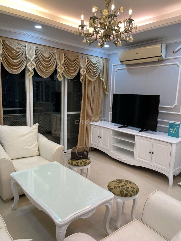 Rent the Riverply House. 217 meters, 3 bedroom 2 toilets, Full interior, nice house, good price.