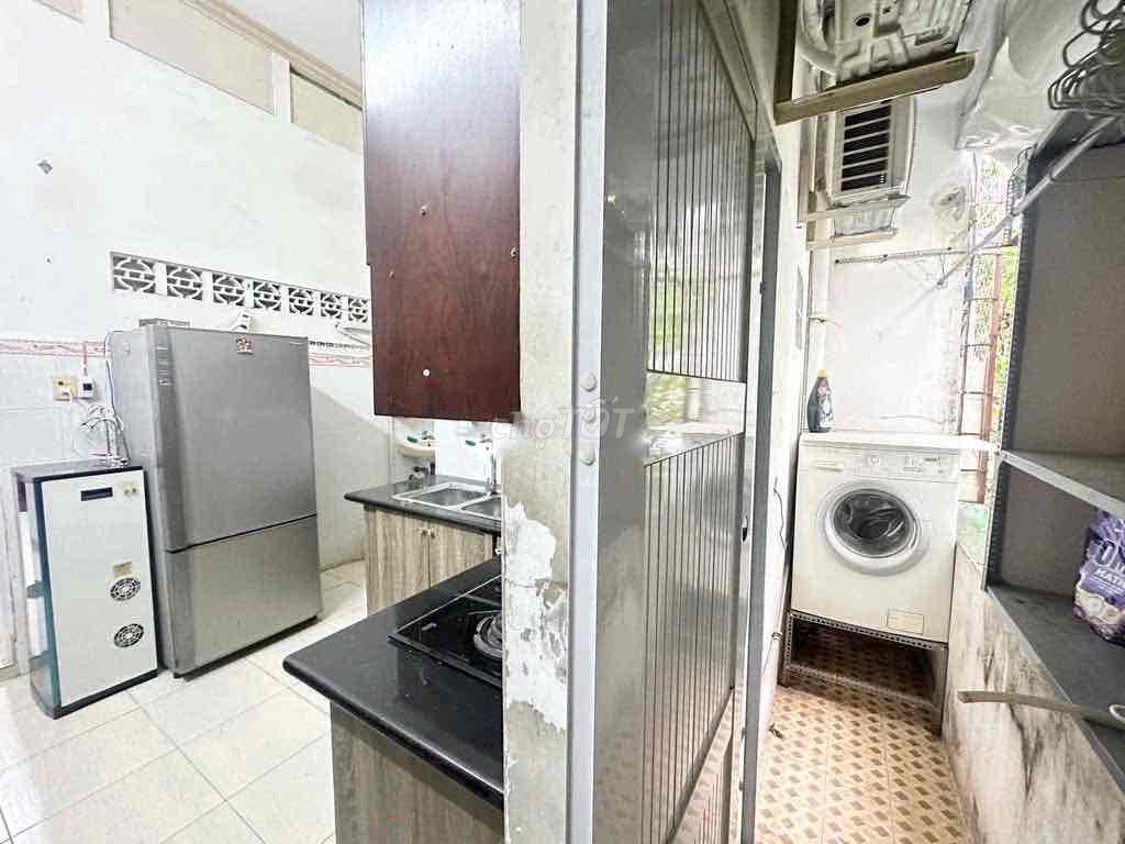 We need to rent a Chung cư Nhiêu Tứ-Xray 7-Aq1 district.