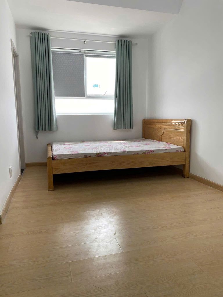 Rent the Melody building, 869 Âu Cơ- 3 p apartments for 14 million a month.