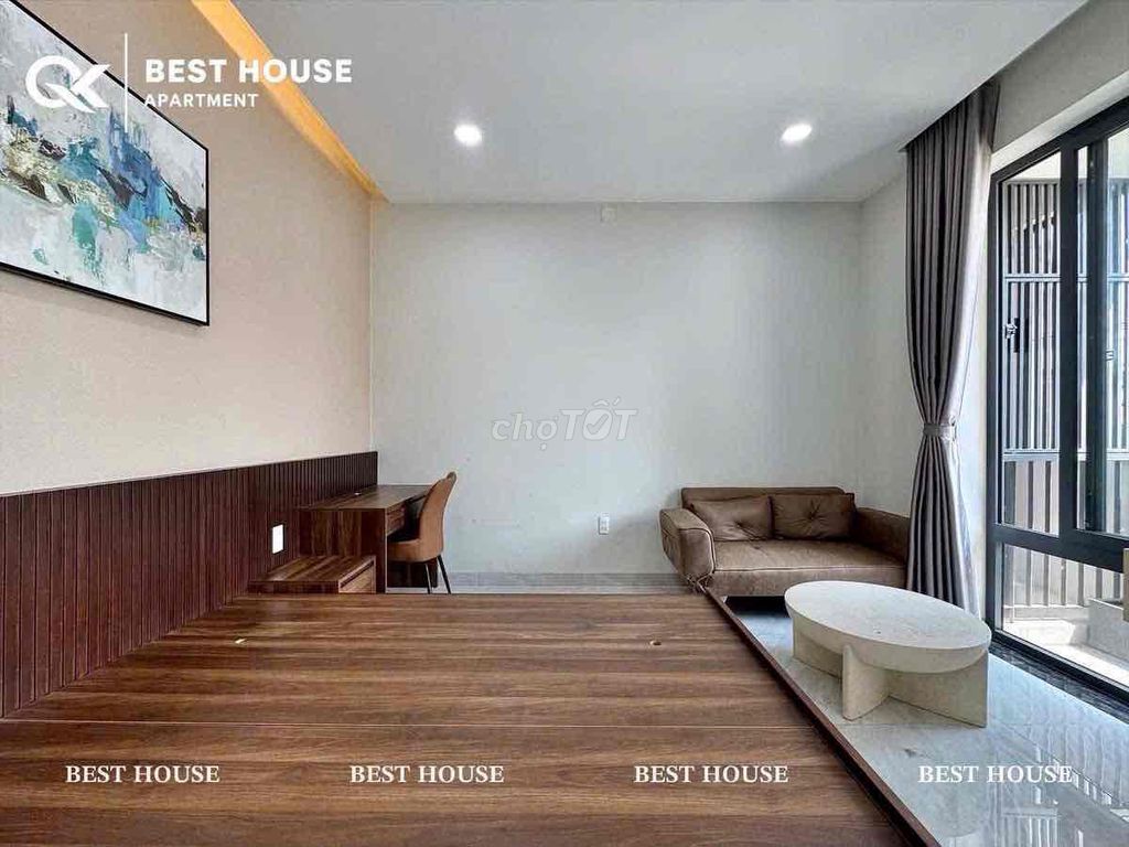studio service studio station luxury full-level interior elevator