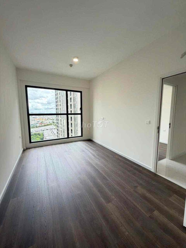 The owner rented the Victoria Village apartment.