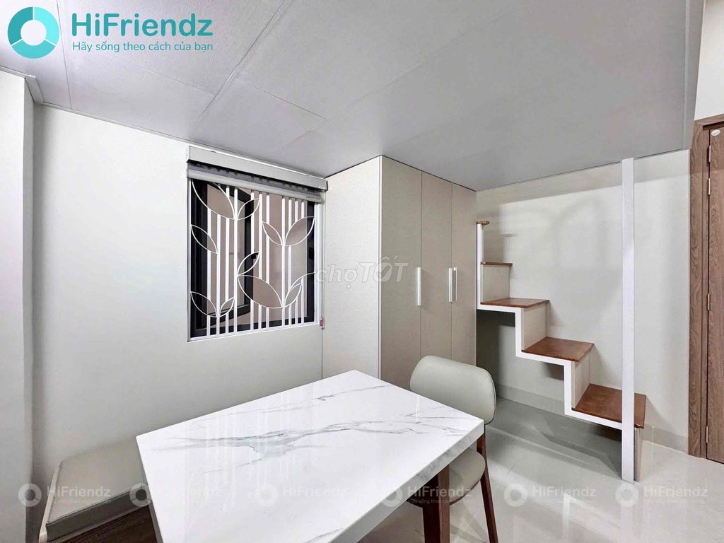 The entire interior is cheap near the University of 10 elevators near Medea.