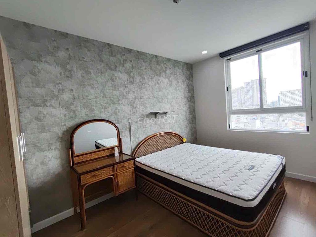 The apartment is a 50-mm bedroom full of Grand Riverside interiors.