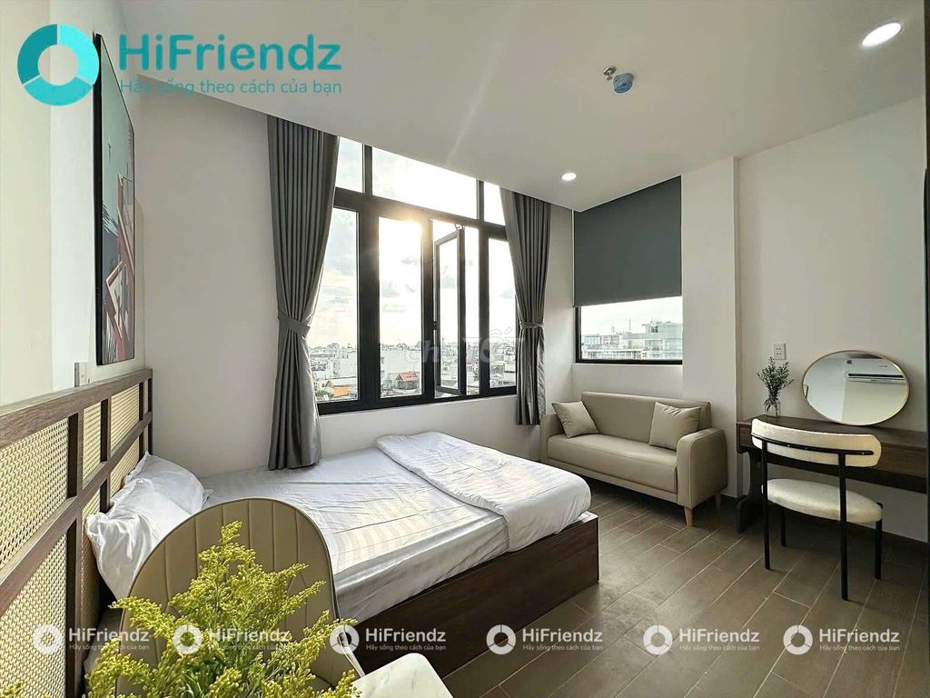 The new full interior studio drops 500 grand a month first month, vlu,iuh.