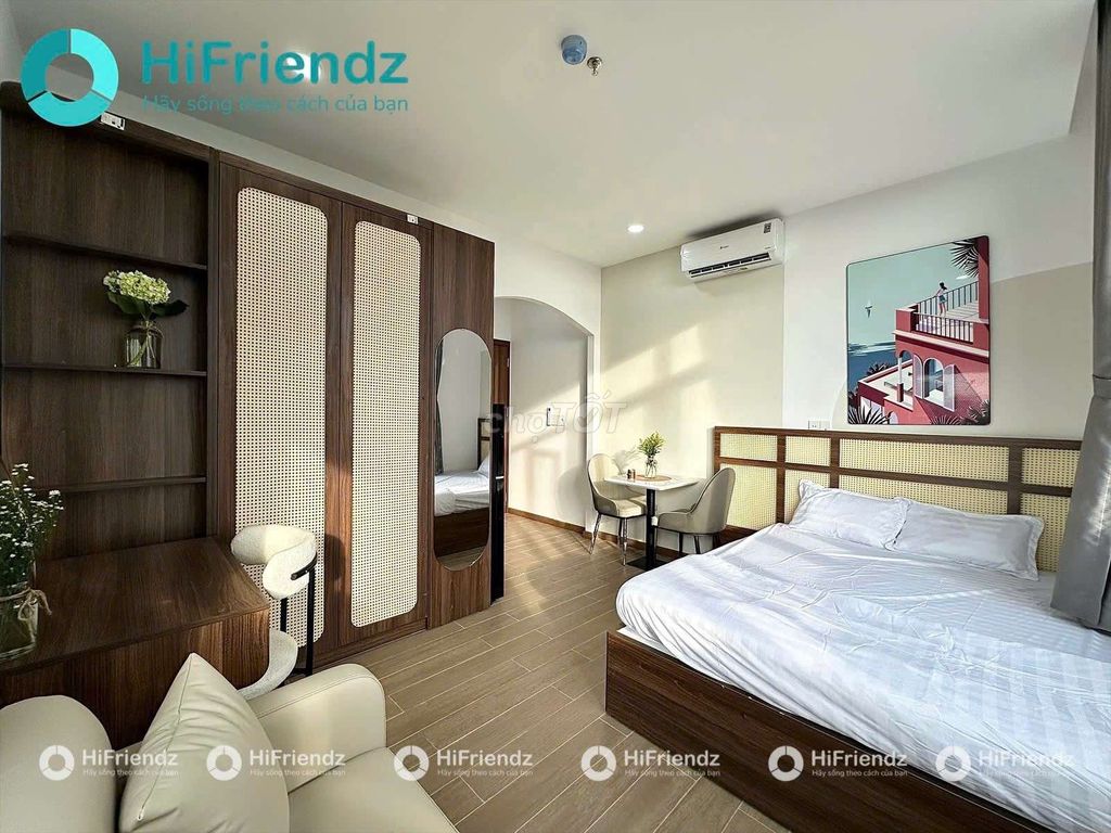 The new full interior studio drops 500 grand a month first month, vlu,iuh.