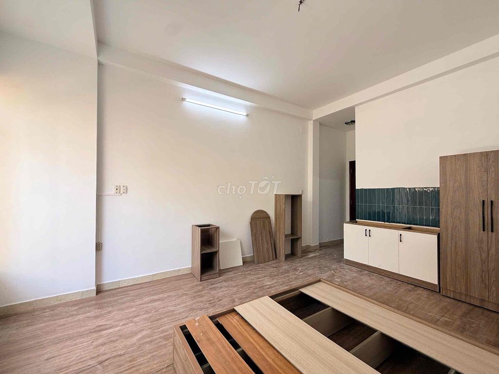 New studio is 100 percent . Dương Quảng Hàm, Gò Vấp