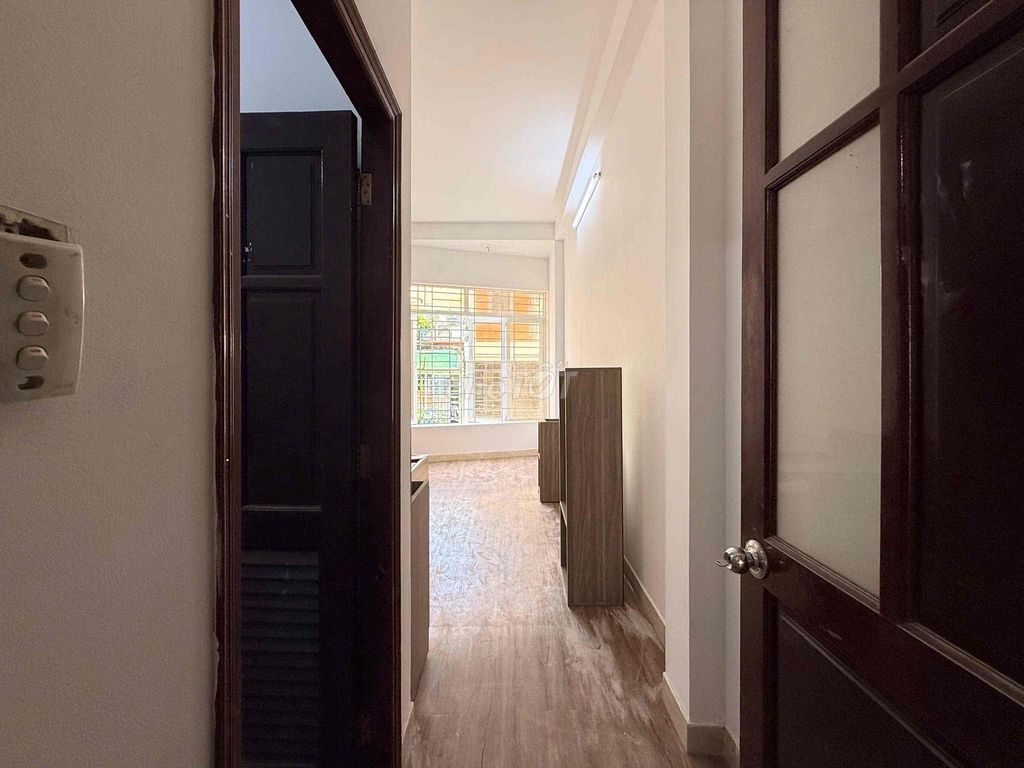 New studio is 100 percent . Dương Quảng Hàm, Gò Vấp