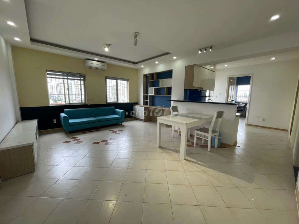 Rent an apartment in the Prosperity District 7