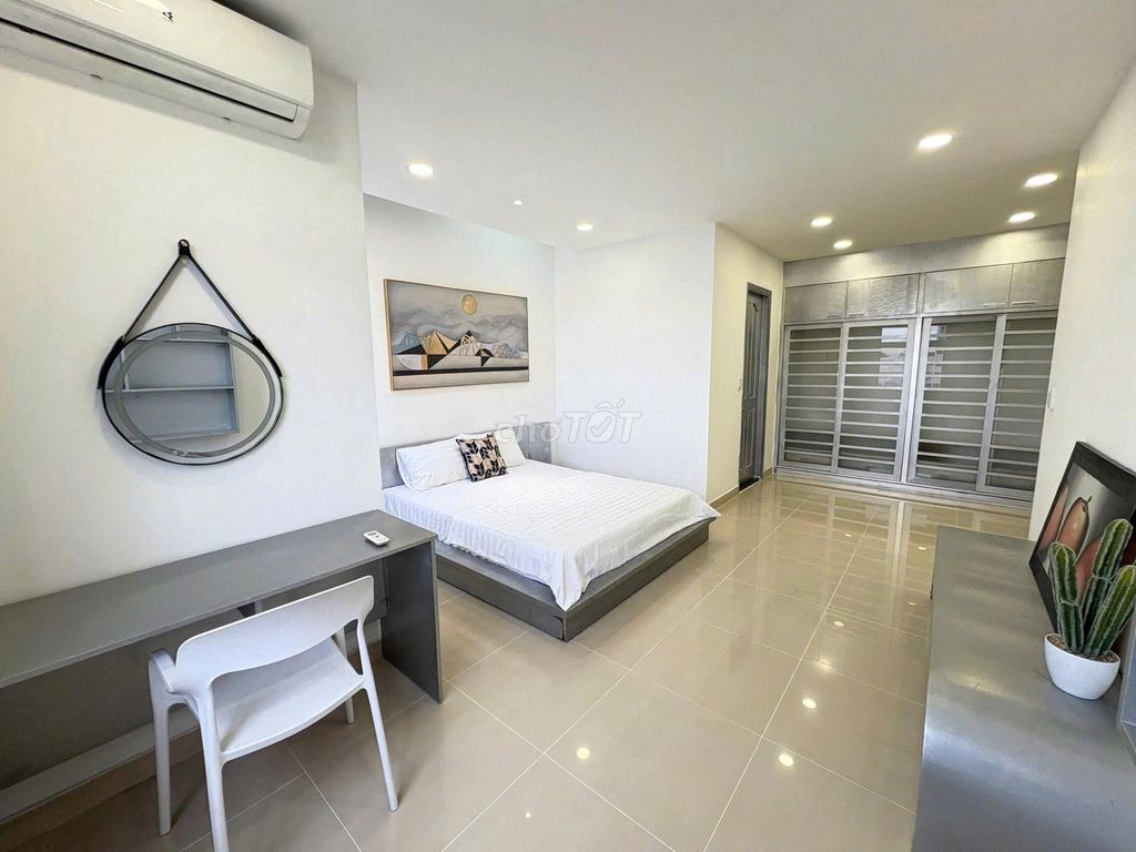 Penthouse - Satra Eximland (219 m2, 4 bedroom)