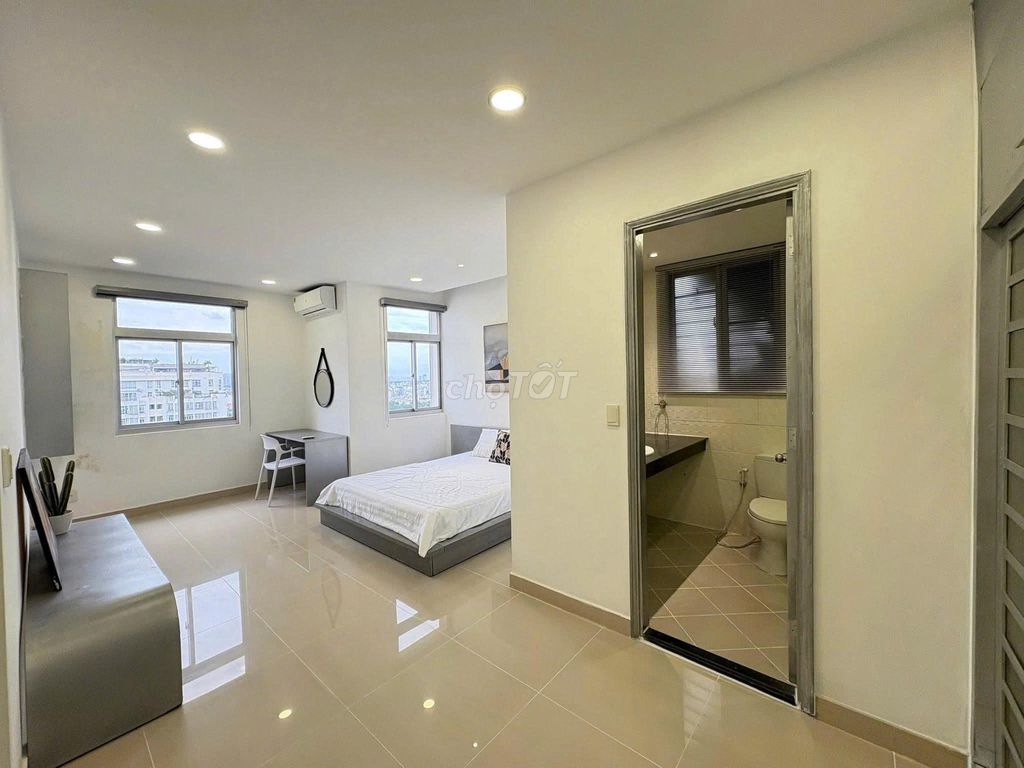 Penthouse - Satra Eximland (219 m2, 4 bedroom)