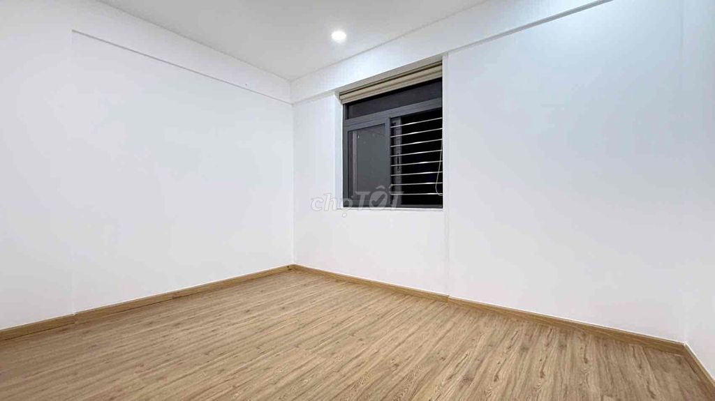 Saigon House Home Bình Tân one bedroom on two bedrooms, three-thirds full of furniture. The price of 340 Trieu