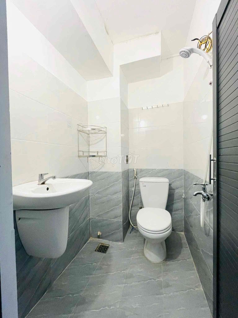 The new Studio House is the new House of Seven, the second person near the fifth district.