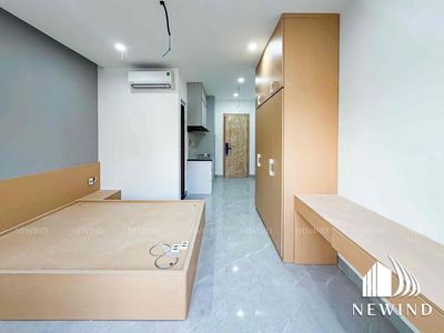 Hey, new one! The Bancon studio is full of furniture - entering at the heart of District 7, cheap.