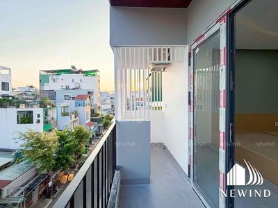 Hey, new one! The Bancon studio is full of furniture - entering at the heart of District 7, cheap.