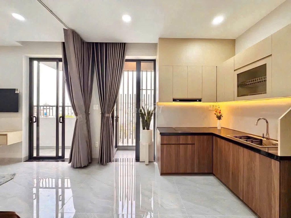 The Tân Định balcony rents 40 meters by Lake Turtle Full interior 1