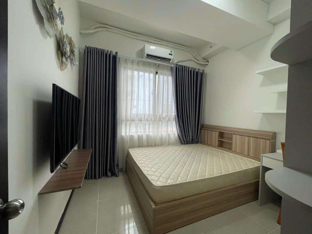 Rent a three-room Cosmo City .Nguyễn Thị Thập 18 million a month.