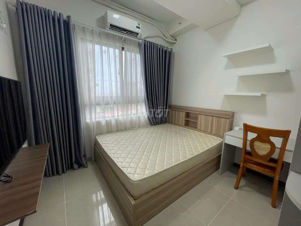 Rent a three-room Cosmo City .Nguyễn Thị Thập 18 million a month.
