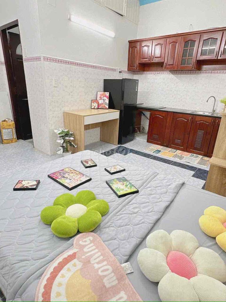 Rent rooms right at the Main Hall, near the University of Medicine, University of Economics ueh