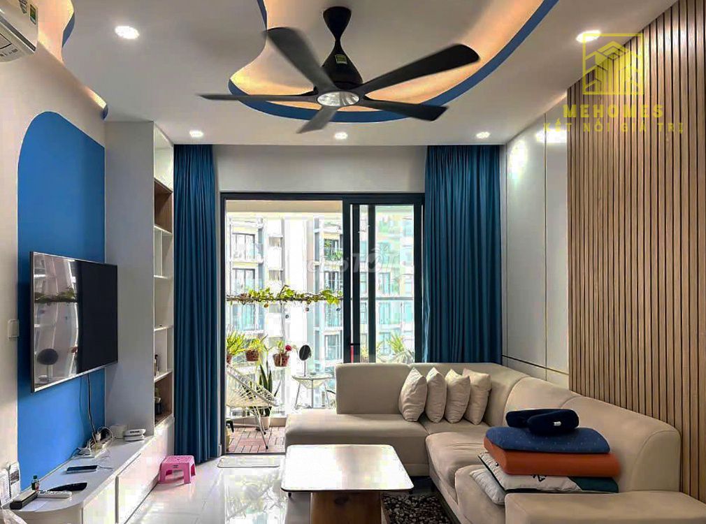 Two diammond bedrooms for the beautiful, empty, full-size rent.