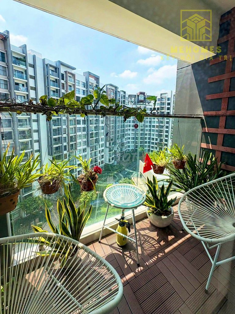 Two diammond bedrooms for the beautiful, empty, full-size rent.