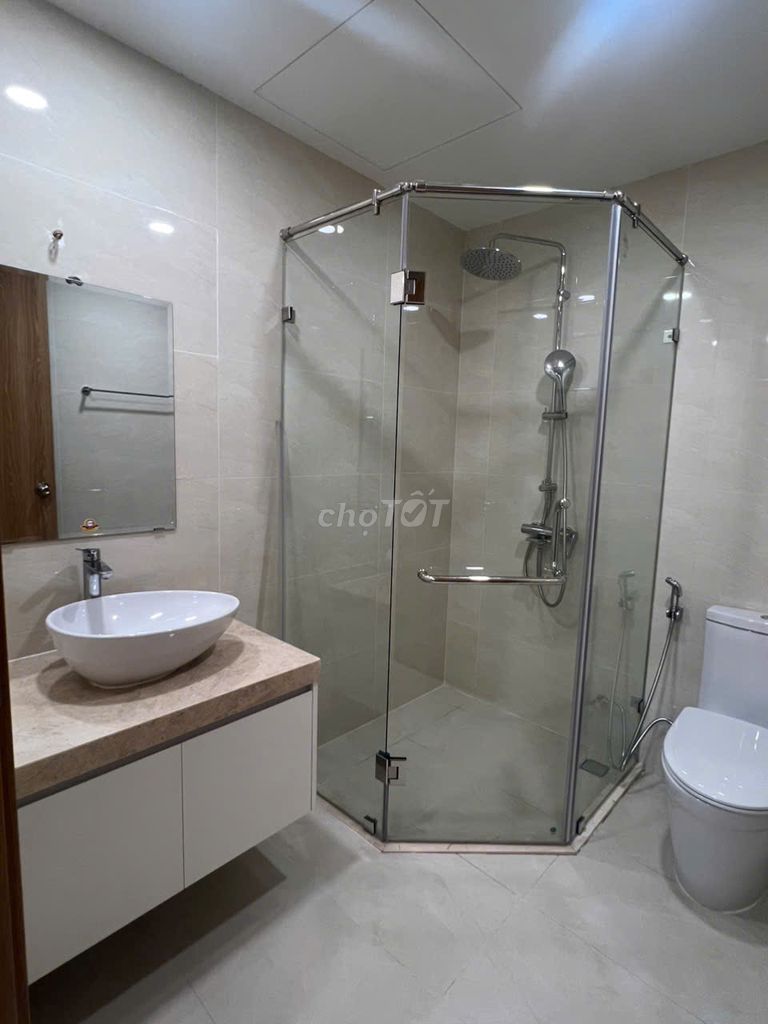 Rent Viva Plaza District 9. 72 meters, 2 bedrooms, 2 toilets, 10 million interiors.