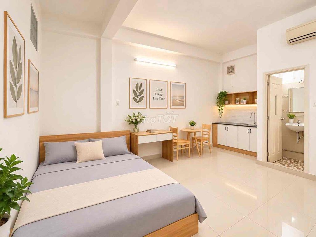 Rent studio full interior at cmt8 District 3