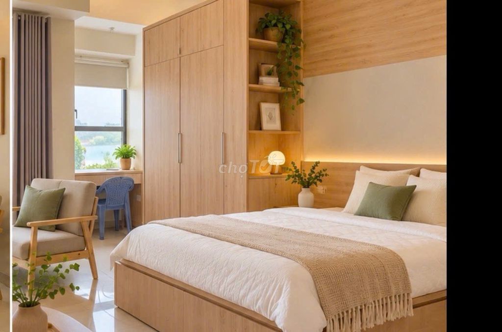 For renting Studios, there's a 40-foot balcony.