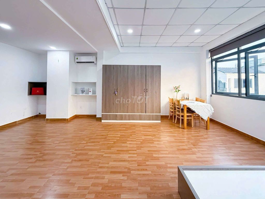Rent a 50 M2, private washing machine.