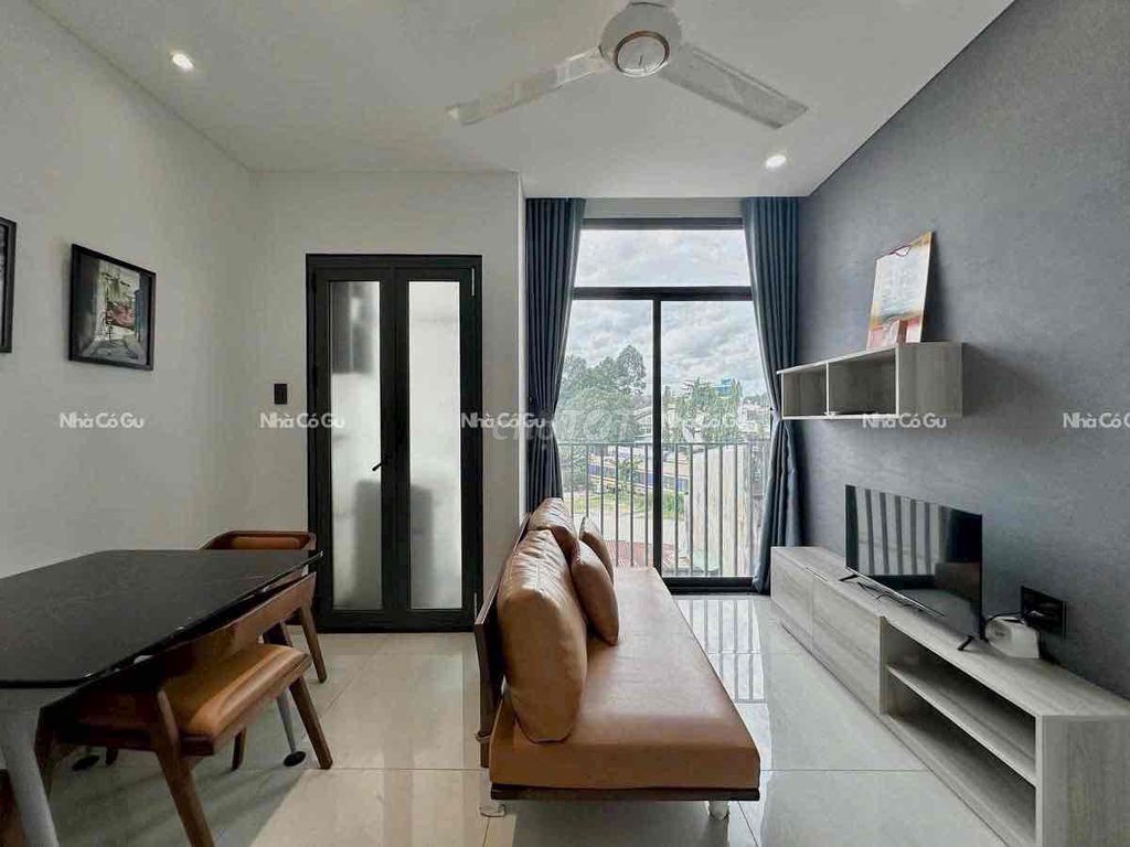 Rent the Guardian 1 Service Bedroom Full Seven Supremes District 7
