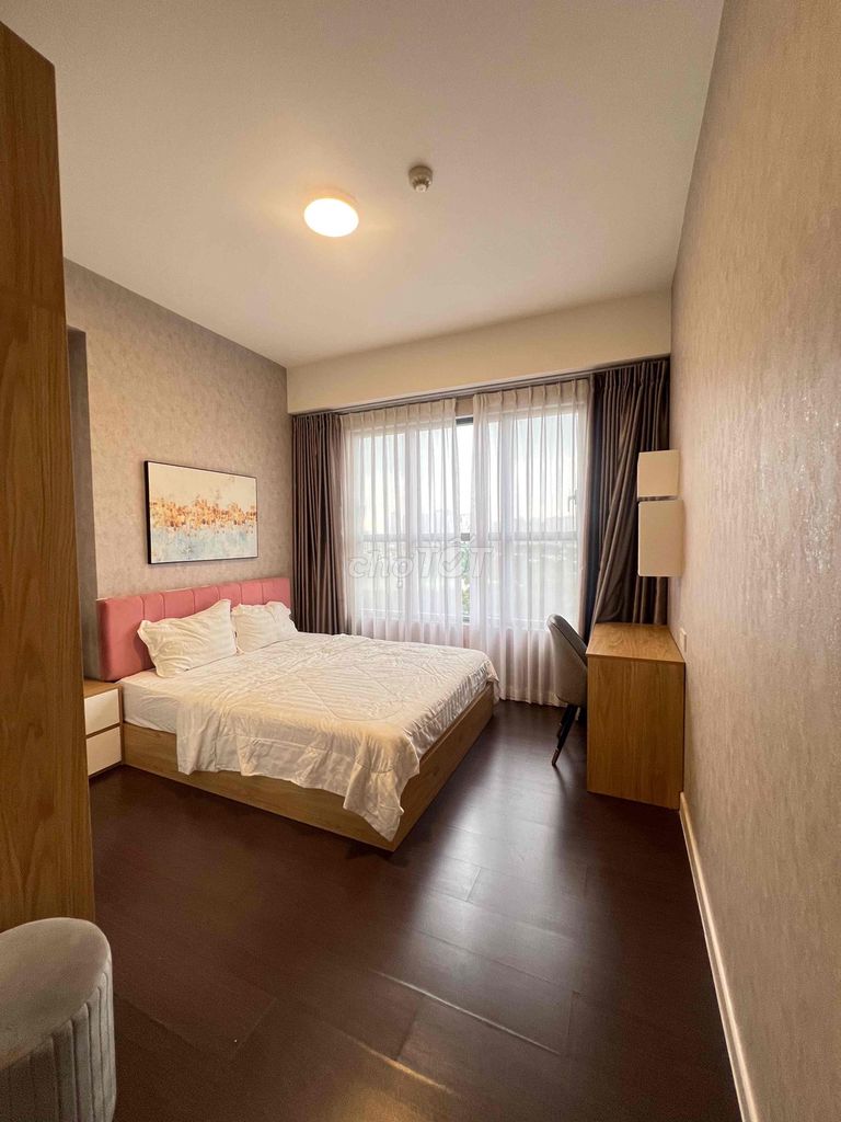 Rent two Sun Avenue bedrooms for 16.5 million.