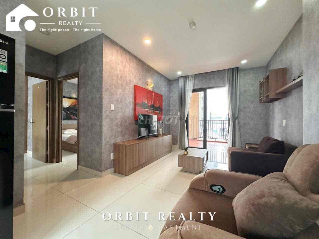 2 Nam Kỳ Khởi Nghĩa Bedrooms 3-- wide, central, transport everywhere.