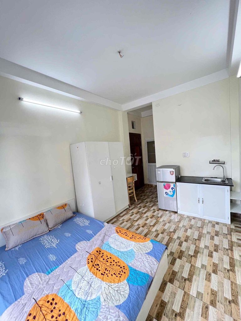 Cô Bắc balcony studio – Phú Nhuận