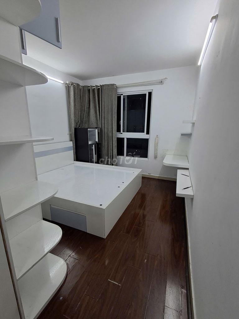 Rent a happy apartment. Two bedrooms. 76 M250 million per week.