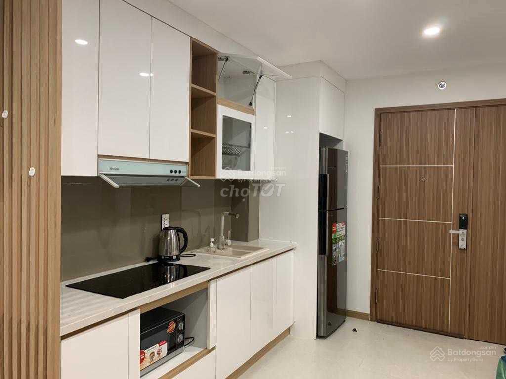 New City - rent apartment 2 bedroom - full interior-view cool river